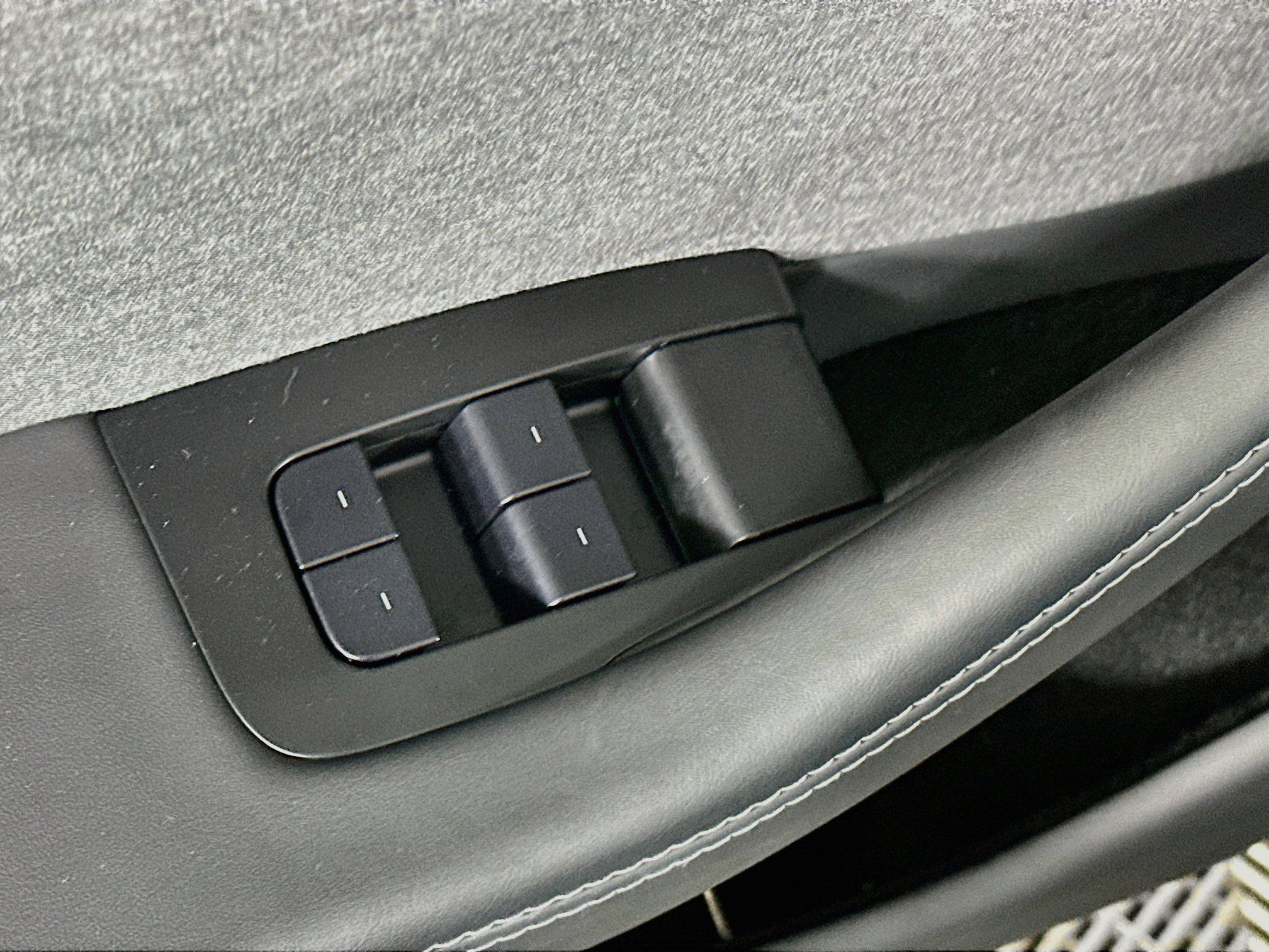 Used 2025 Tesla Model 3 Long Range RWD image 15