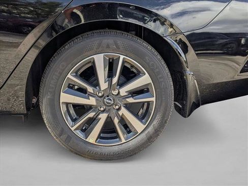 New 2025 Nissan Versa SV w/ Trunk Package image 9