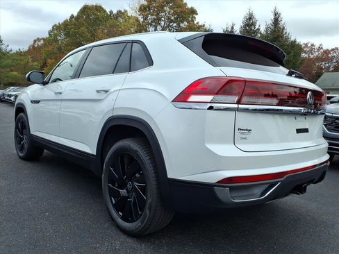 New 2026 Volkswagen Atlas Cross Sport SE image 3
