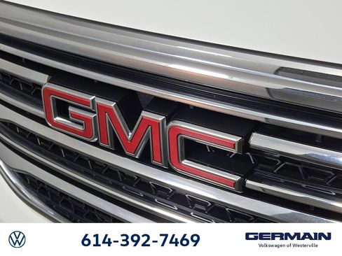 Used 2019 GMC Acadia SLT w/ LPO, Cargo Package image 13