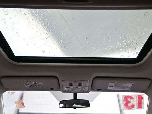 Used 2013 Toyota RAV4 XLE image 17