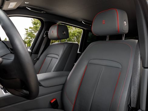 Certified 2023 Rolls-Royce Cullinan image 27