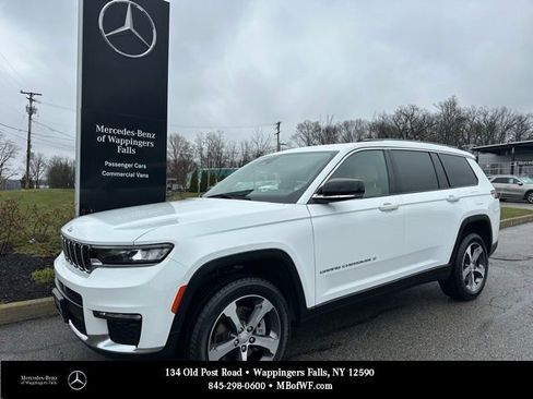 Used 2023 Jeep Grand Cherokee L Limited image 1