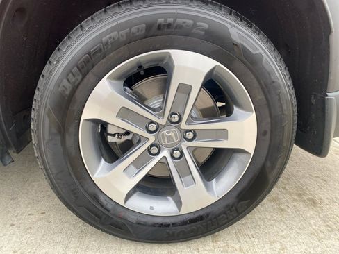 Certified 2025 Honda Pilot EX-L image 26