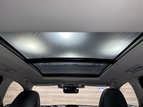 Used 2023 Subaru Ascent Limited w/ Technology Package image 18