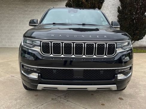 Used 2024 Jeep Wagoneer Series II AWD/4WD image 7