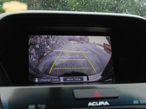 Used 2014 Acura ILX 2.0L Sedan 4D image 32