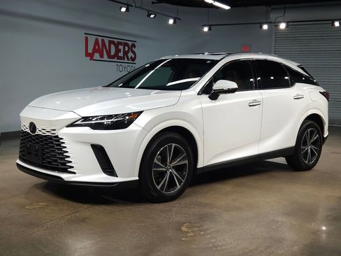Used 2024 Lexus RX 350 Premium w/ Convenience Package AWD/4WD image 3