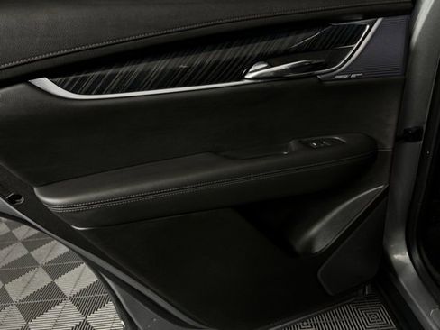 Used 2024 Cadillac XT6 Premium Luxury image 28