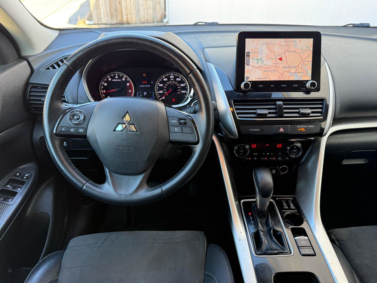 Used 2022 Mitsubishi Eclipse Cross SE FWD image 2