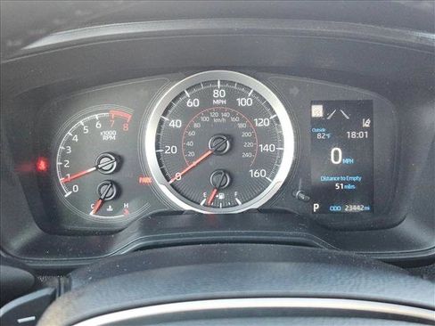 Used 2022 Toyota Corolla SE image 11