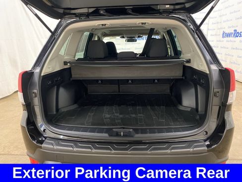 Certified 2022 Subaru Forester Premium AWD/4WD image 16