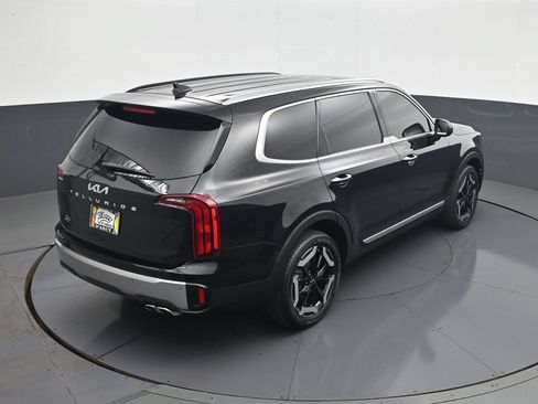 Used 2023 Kia Telluride S w/ S Sunroof Package FWD image 19
