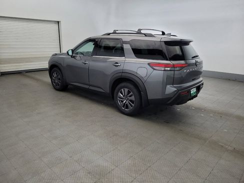 Used 2023 Nissan Pathfinder SV w/ SV Premium Package AWD/4WD image 3