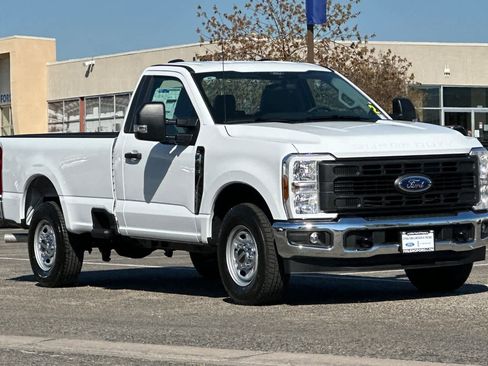 New 2026 Ford F250 XL w/ XL Chrome Package image 7