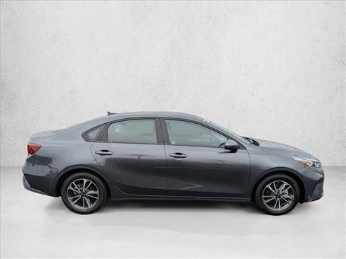 Used 2024 Kia Forte LXS image 4