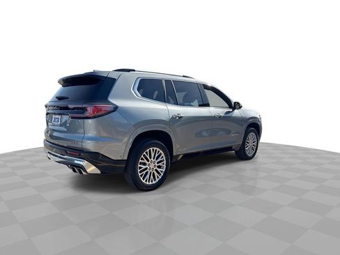 Used 2024 GMC Acadia Denali w/ Super Cruise Package image 9