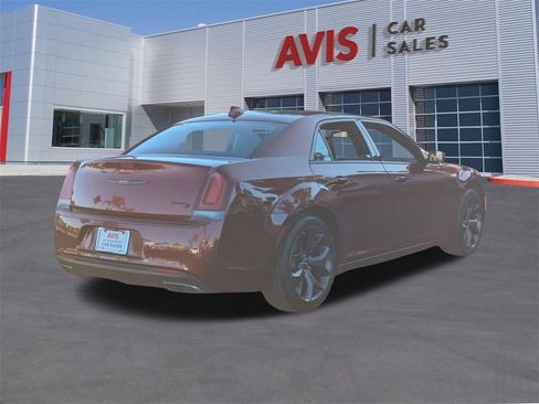 Used 2023 Chrysler 300 S image 6