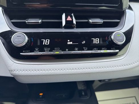 Certified 2025 Toyota Corolla XSE image 20