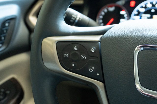 Used 2023 GMC Acadia Denali FWD image 28