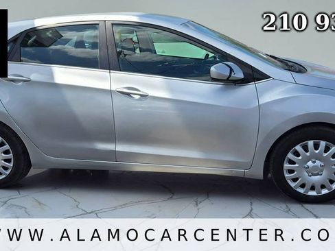 Used 2016 Hyundai Elantra GT FWD image 6