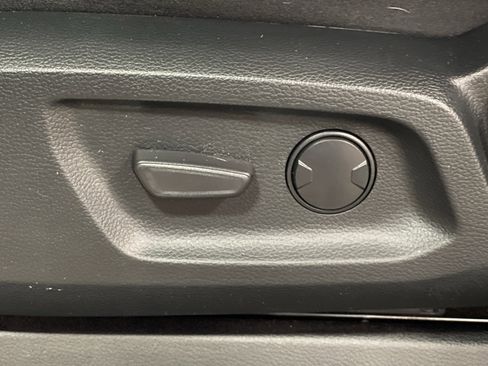 Used 2022 Ford Ranger Lariat w/ Equipment Group 501A High image 13