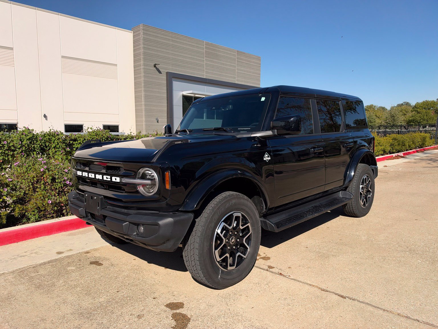 Used 2021 Ford Bronco Sport Outer Banks AWD/4WD image 3