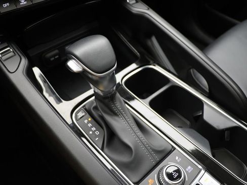 Used 2025 Kia Telluride S image 25