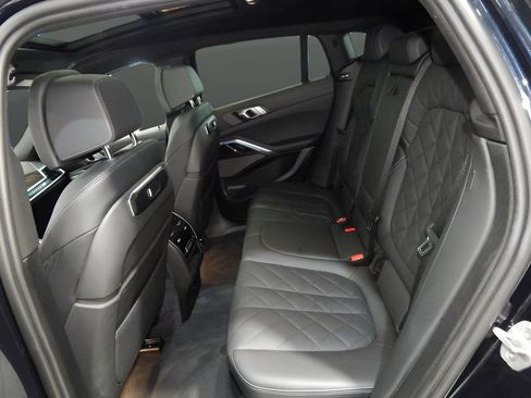 Used 2025 BMW X6 xDrive40i w/ Climate Comfort Package AWD/4WD image 30