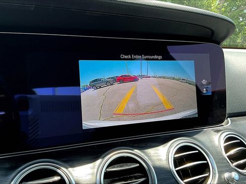 Used 2022 Mercedes-Benz E 350 Sedan image 31