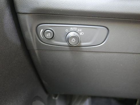 Used 2023 Buick Envision Preferred image 18