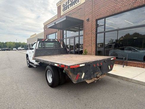 Used 2017 GMC Sierra 3500 2WD Regular Cab image 4