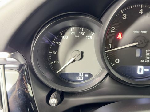 Used 2026 Porsche Macan image 19