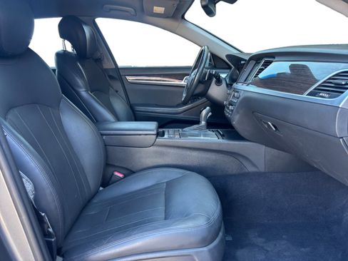 Used 2016 Hyundai Genesis 3.8 w/ Option Group 02 image 17