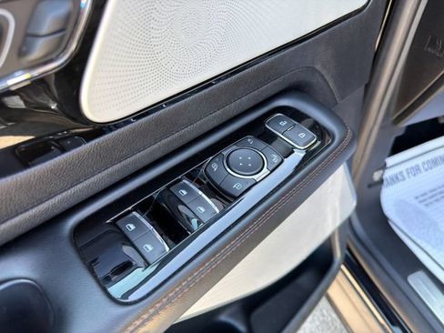 Used 2020 Lincoln Aviator Grand Touring w/ Equipment Group 302A AWD/4WD image 25