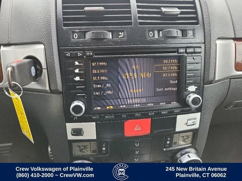 Used 2004 Volkswagen Touareg V8 AWD/4WD image 7