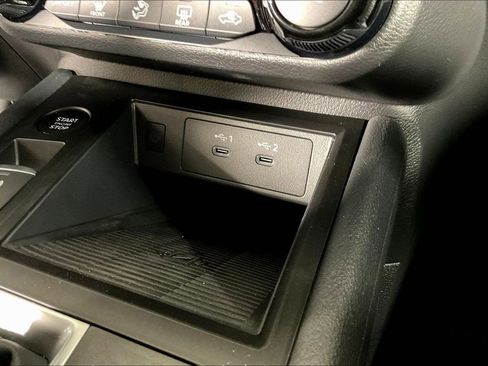 New 2026 Nissan Kicks SV w/ SV Premium Package image 33