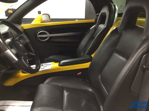 Used 2003 Chevrolet SSR w/ Preferred Equipment Group image 33