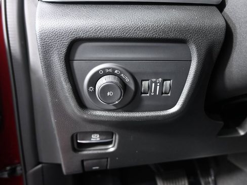 New 2025 Jeep Grand Cherokee Limited w/ Trailer Tow Package image 24