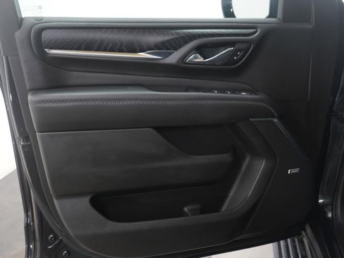 Used 2021 GMC Yukon XL Denali w/ Denali Ultimate Package image 25