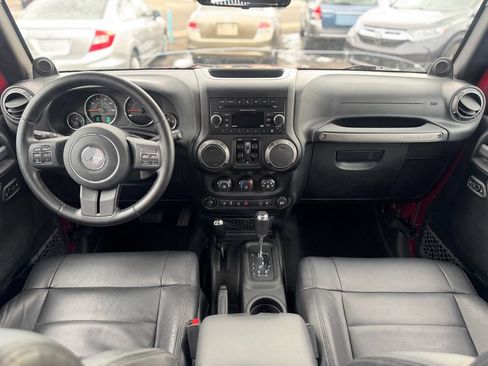 Used 2012 Jeep Wrangler Unlimited Sport AWD/4WD image 14