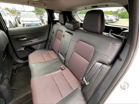 Used 2025 Nissan Kicks SR w/ SR Premium Package AWD/4WD image 14