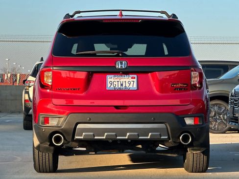 Used 2023 Honda Passport TrailSport image 4