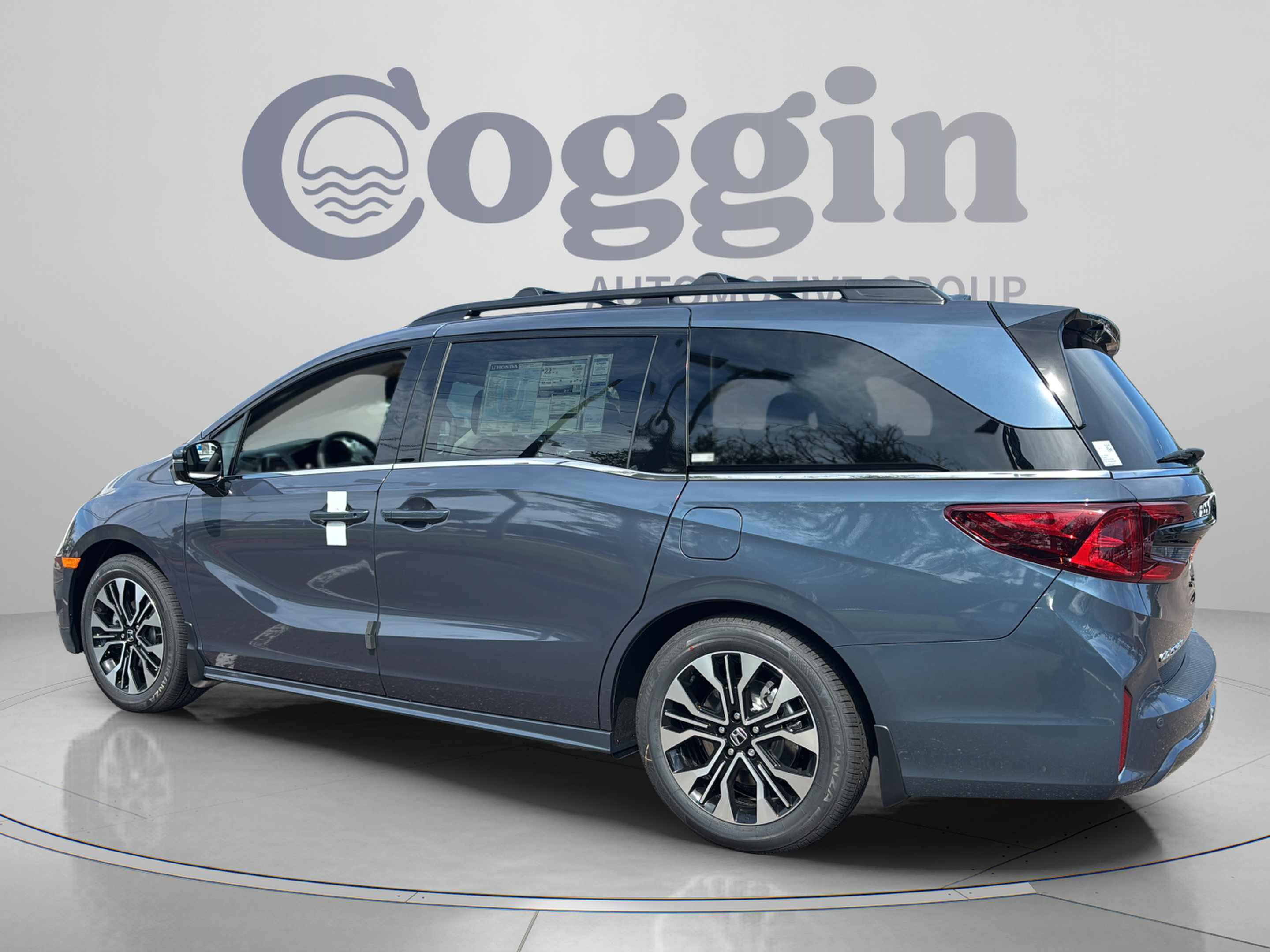 New 2027 Honda Odyssey Elite image 3