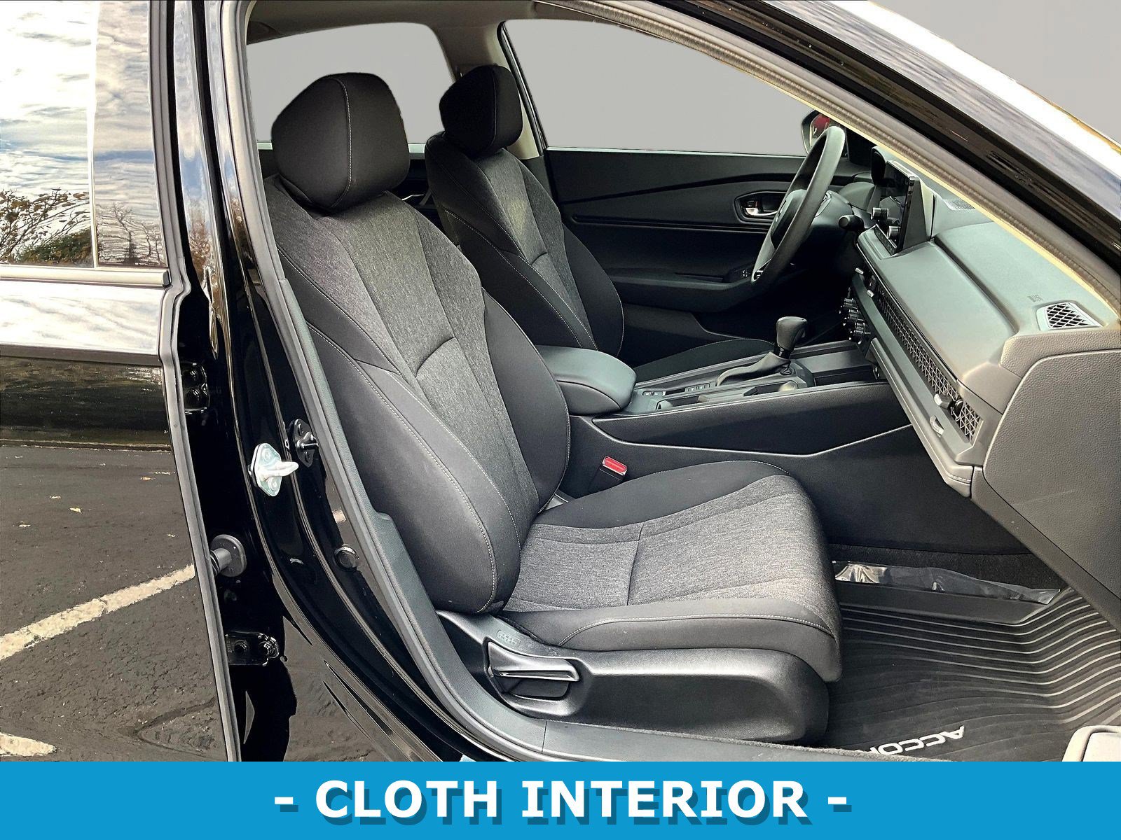 Used 2025 Honda Accord SE image 29
