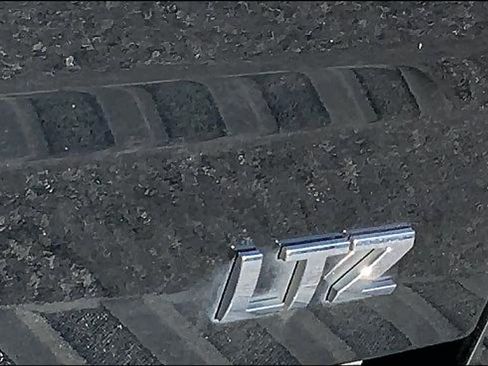 Used 2017 Chevrolet Silverado 1500 LTZ Z71 w/ LTZ Plus Package AWD/4WD image 10