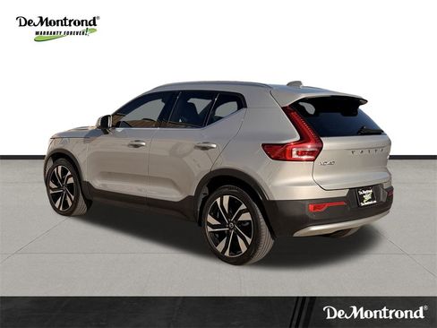Used 2023 Volvo XC40 B5 Ultimate w/ Protection Package Premier image 7