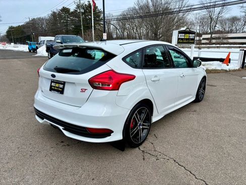 Used 2016 Ford Focus ST image 8