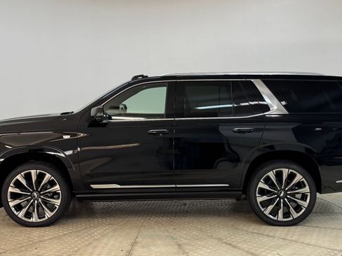 New 2026 Cadillac Escalade Luxury w/ Touring Package image 2