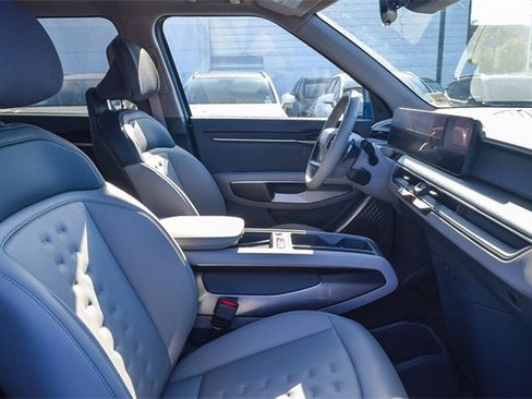 New 2024 Kia EV9 Wind image 18